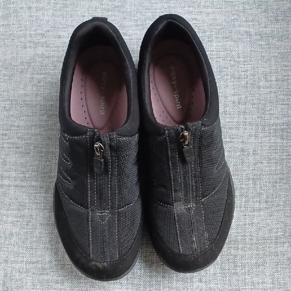 Easy Spirit Black Women's Shoes - Picture 2 of 6
